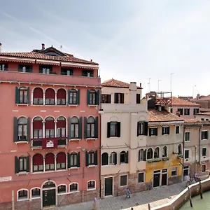 Maison d'hôtes Palazzo Schiavoni Residenza D'epoca & Suite-apartments, Venise